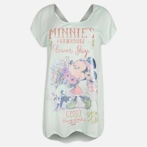 Minnie’s Farmhouse Flower shop Disney Tshirt 2x